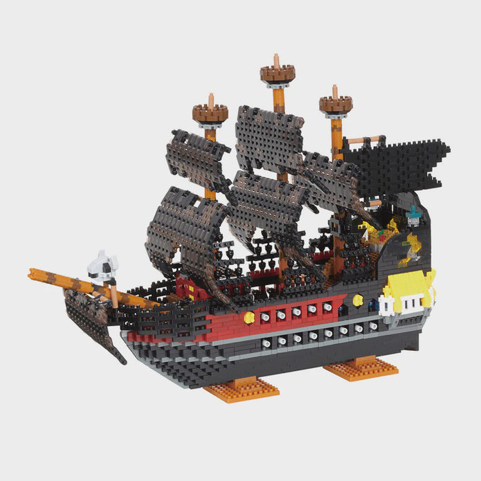 Deluxe Pirate Ship